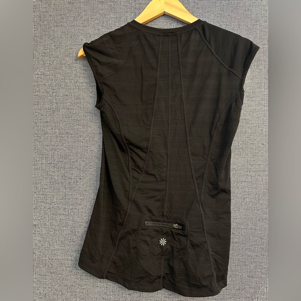 Athleta Black Women's performance Athletic Top. Size Small. Cycling, running ect - Picture 2 of 8